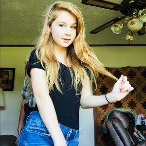 Meet your Posher, Kaitkaitlyn